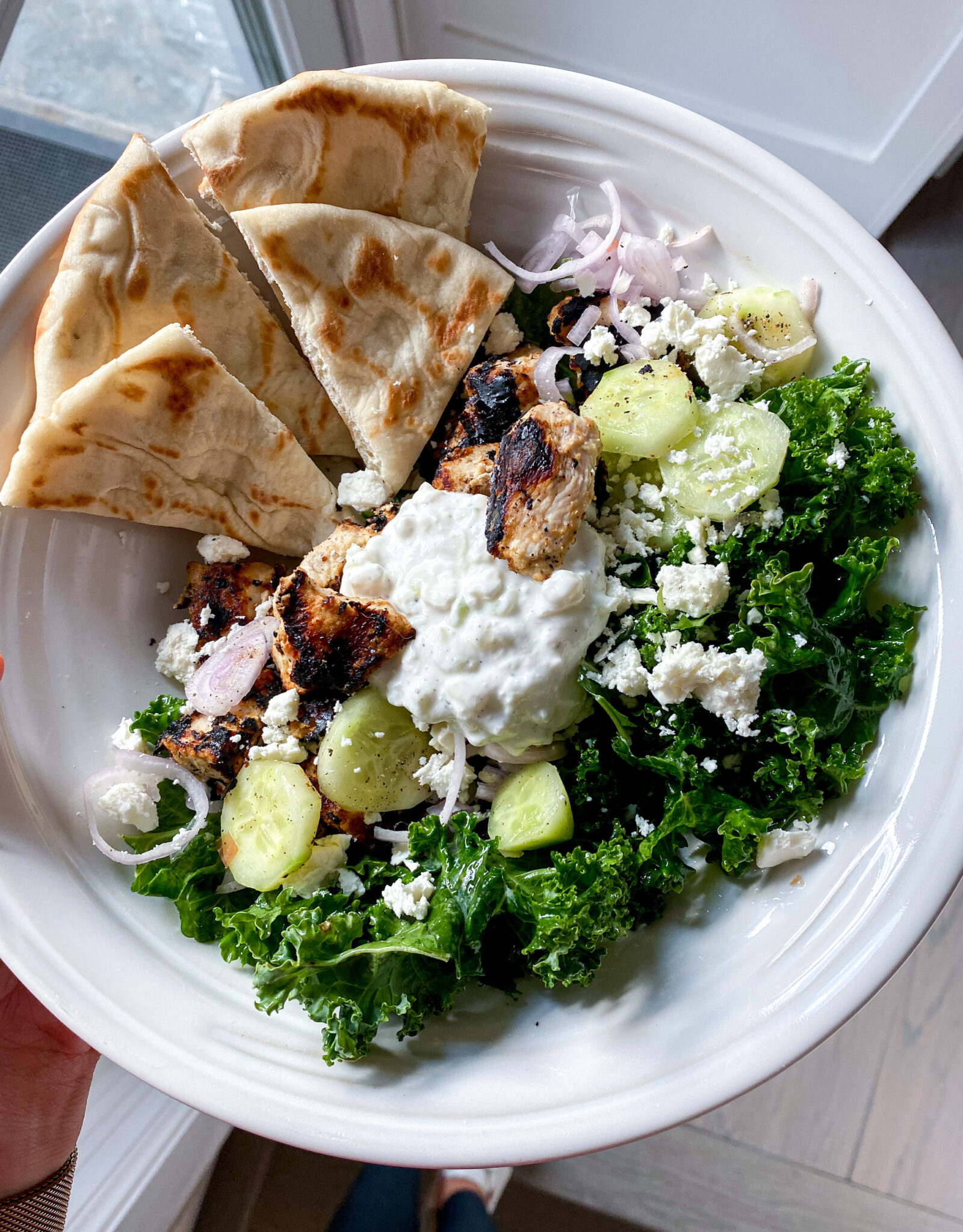 EasyGreek Yogurt Marinated Chicken Pitas Recipe