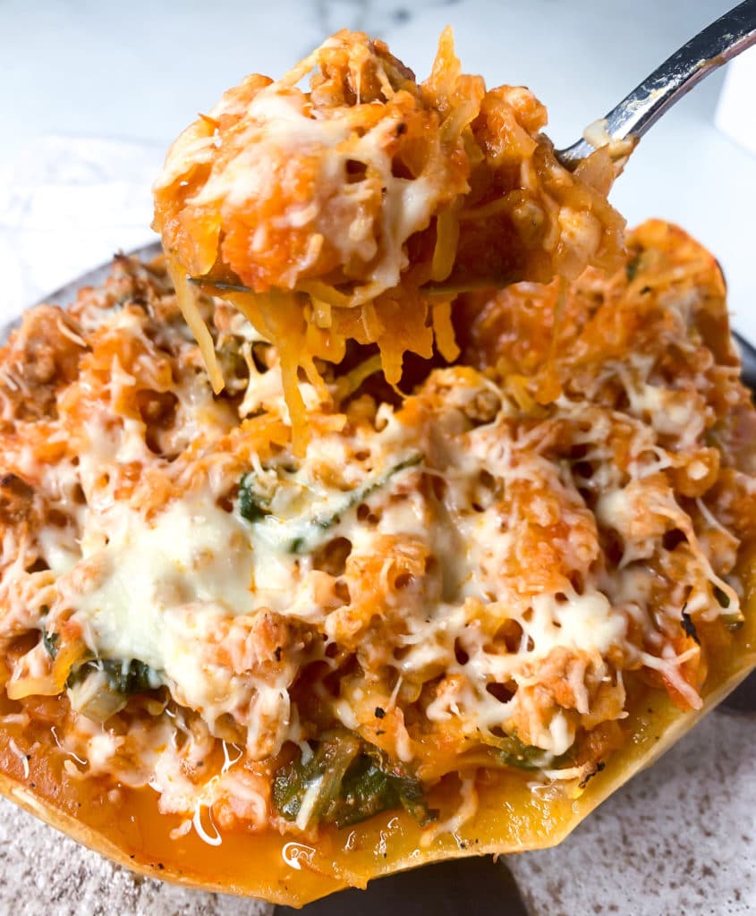 5 Ingredient Stuffed Spaghetti Squash Recipe - The Savvy Spoon