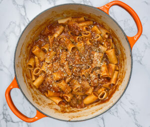 One Pot Bolognese Pasta Recipe - The Savvy Spoon
