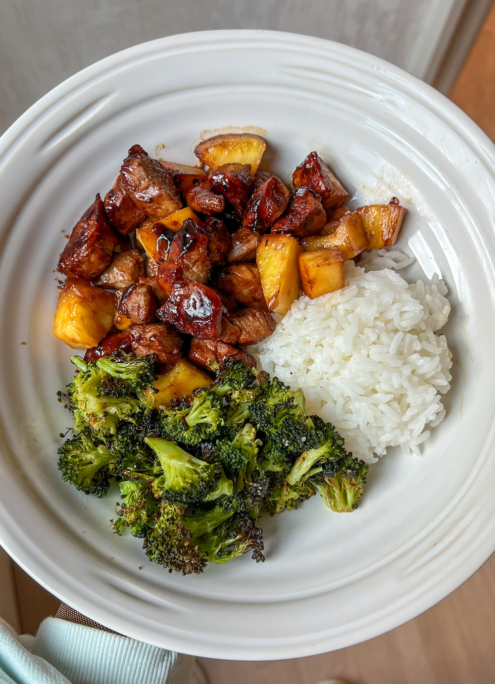 pineapple pork bowls