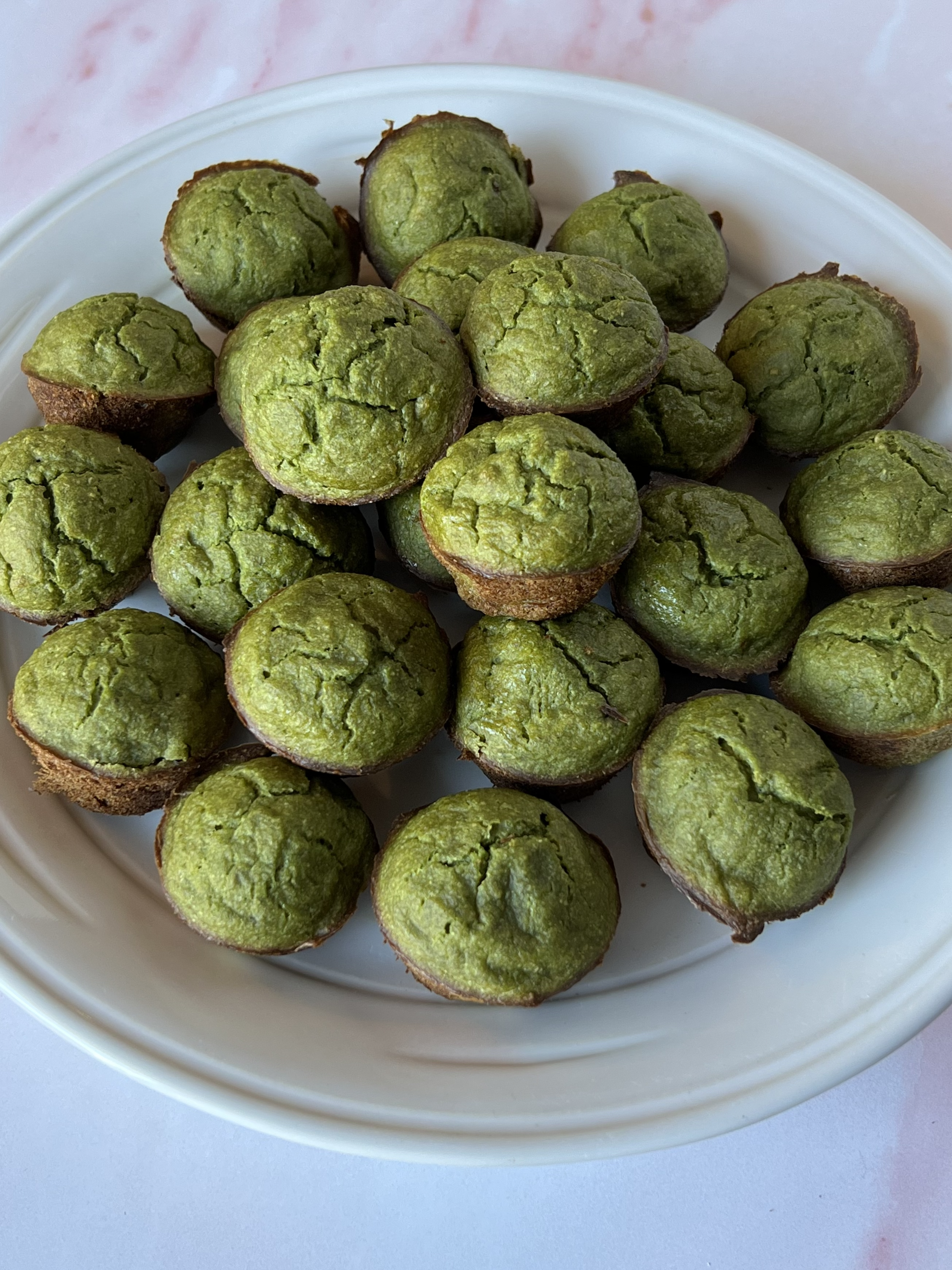 https://thesavvyspoon.com/wp-content/uploads/2023/02/Spinach-banana-mini-muffins.png