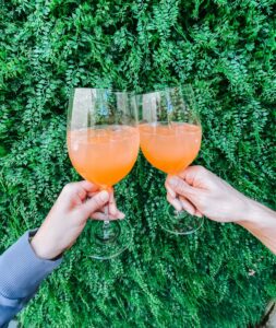 5 Sip-Worthy Easy Summer Cocktails That Are So Easy To Make